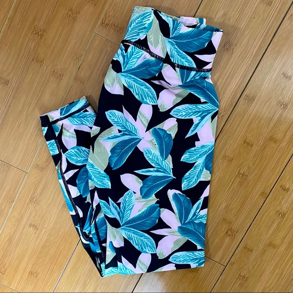 MinkPink Sport Leggings - Picture 4 of 4